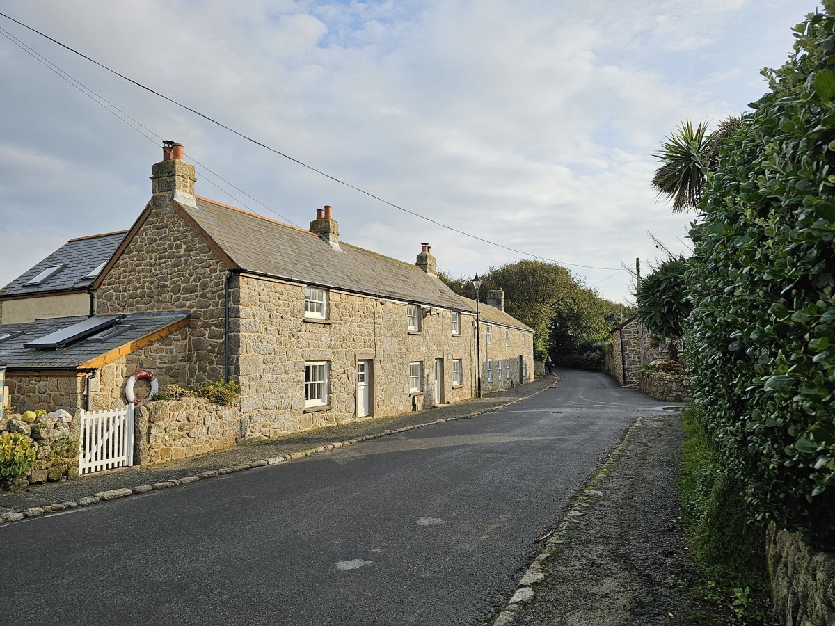 Pěší trasa z letiště do Hugh Town