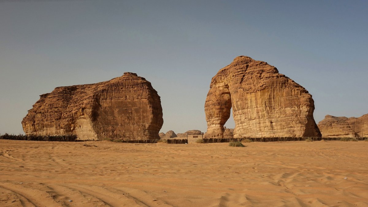 Skalní útvar "Elephant rock" v oblasti Al Úla