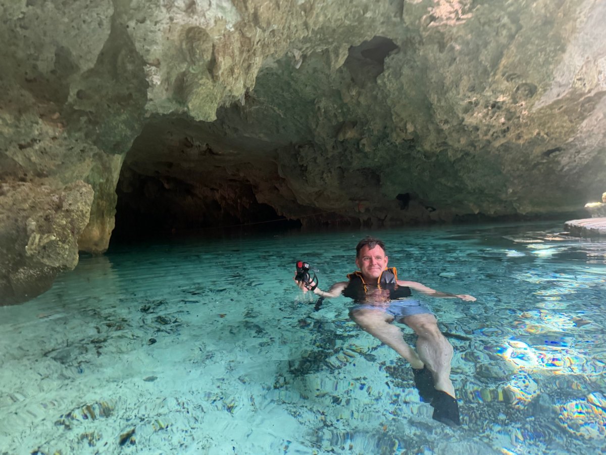 Já v Gran Cenote