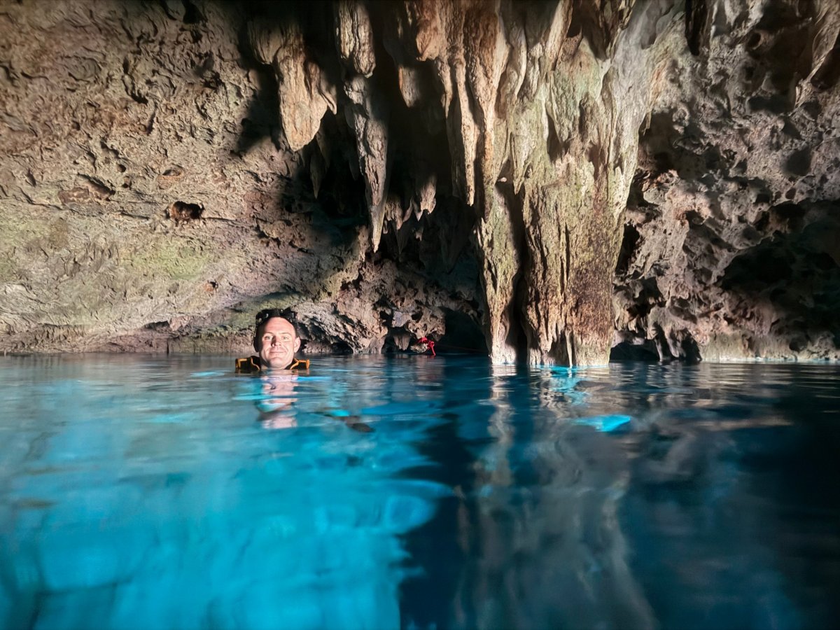 Já v Gran Cenote