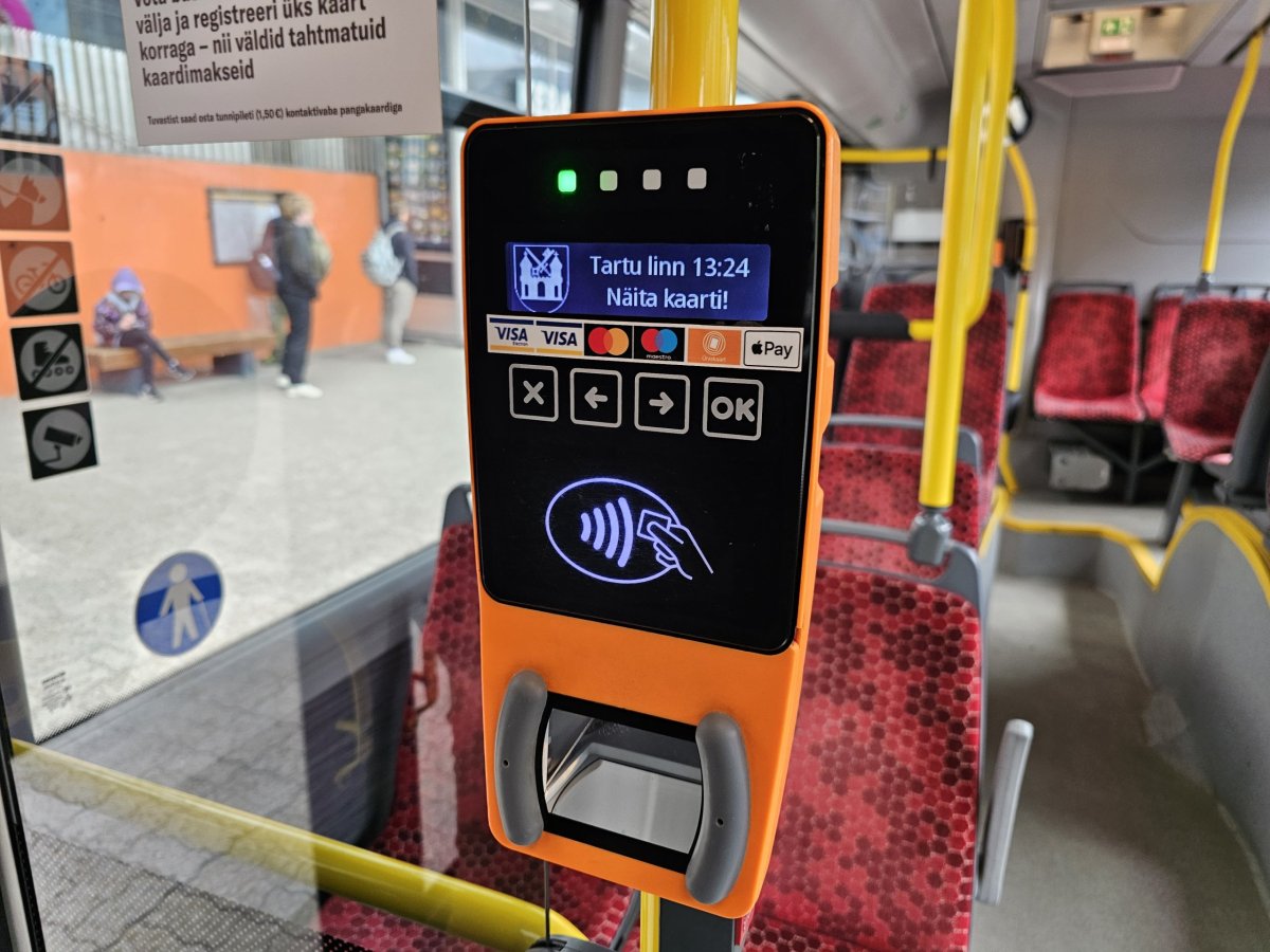 Platba jízdného v autobusu