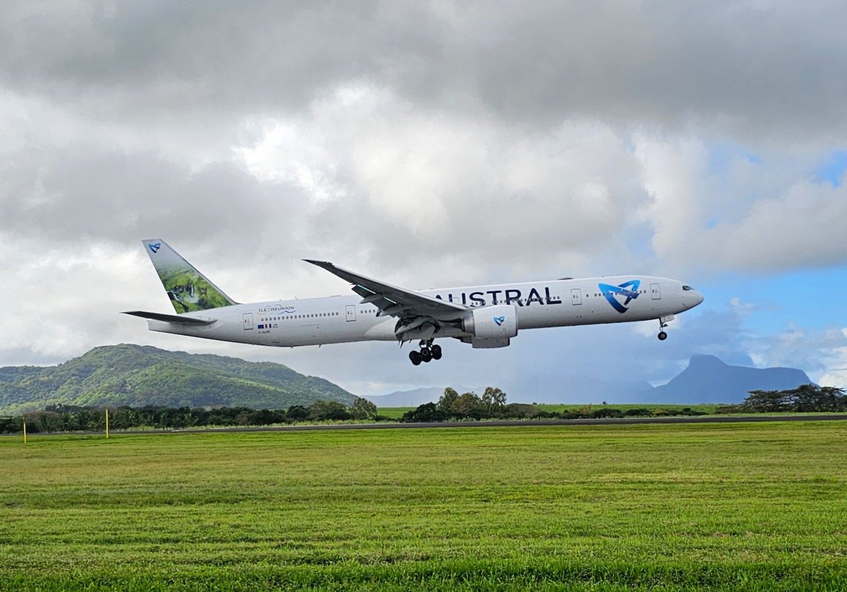 Boeing 777 Air Austral na letišti Mauritius