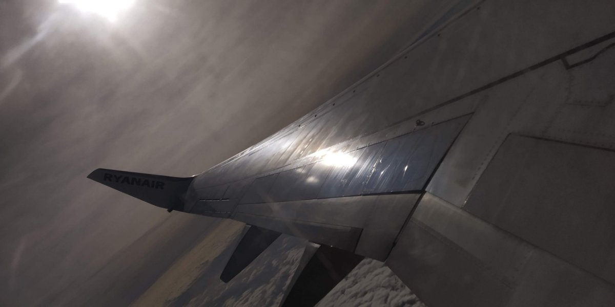 Výhled ze sedadla 21A