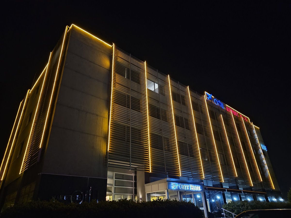 Letištní hotel Orty