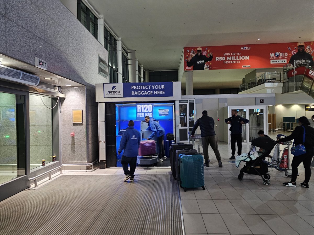 Obalování zavazadel