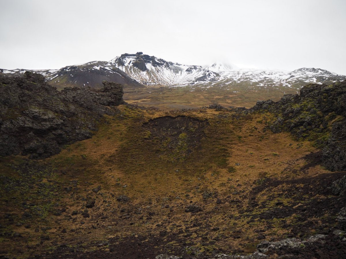 Saxhóll Crater