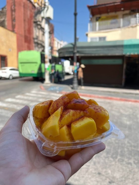Mango, sůl, čili? Yes, please.