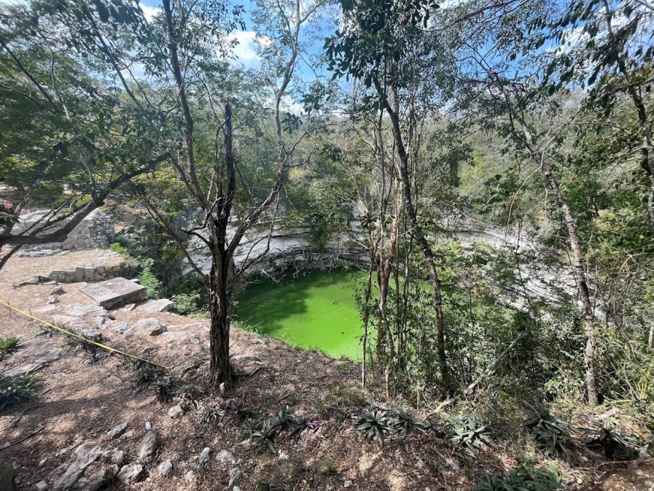 Cenote Sagrado