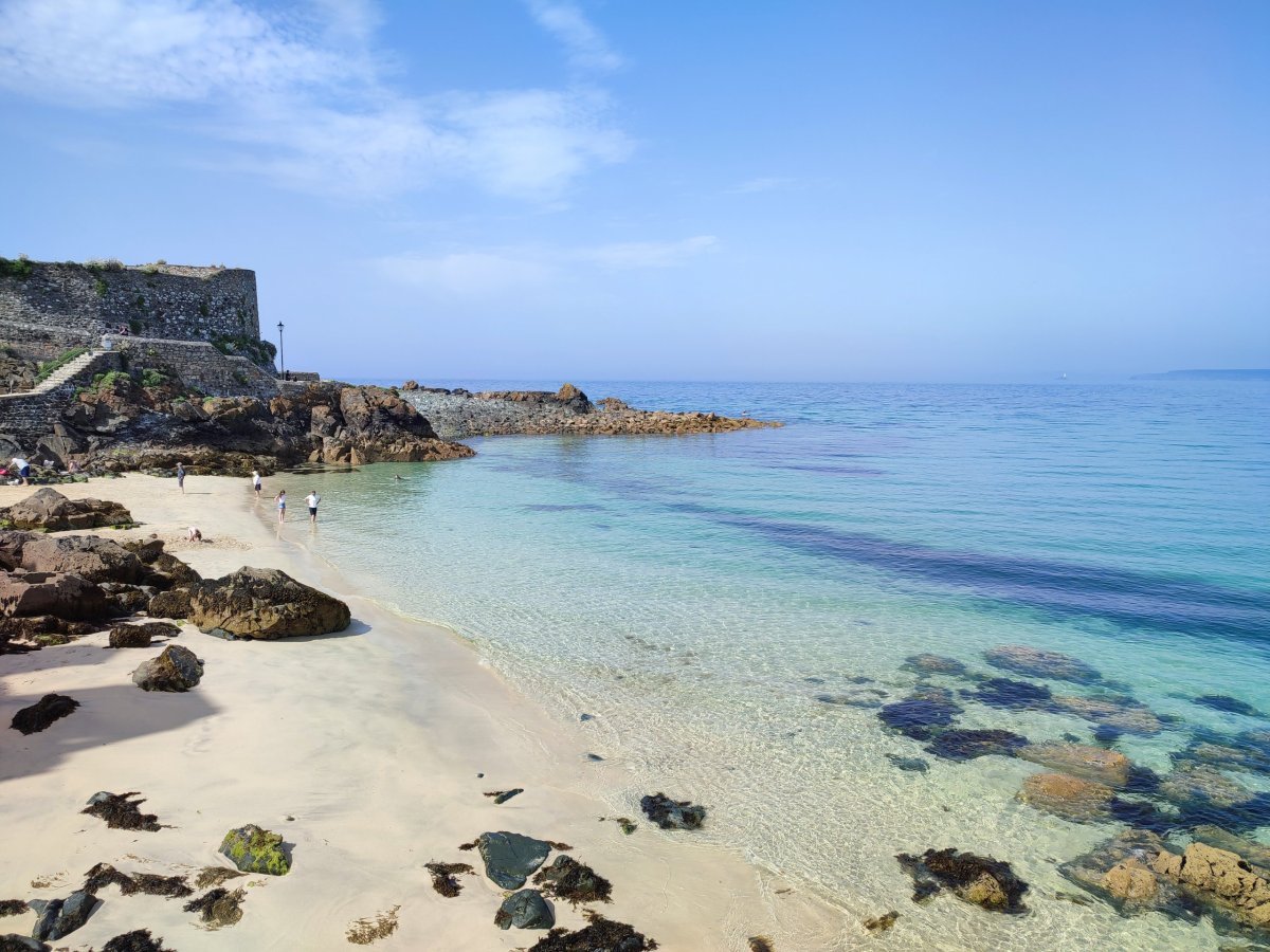 Bamaluz beach