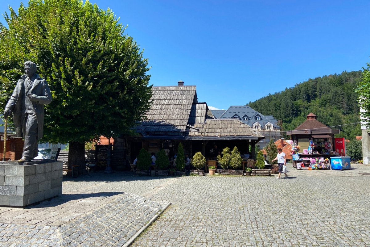 Centrum s obědovou hospodou