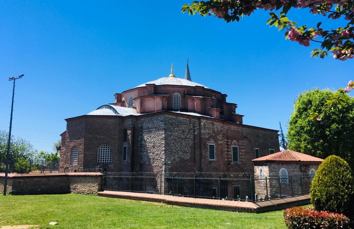 Küçük Hagia Sofia