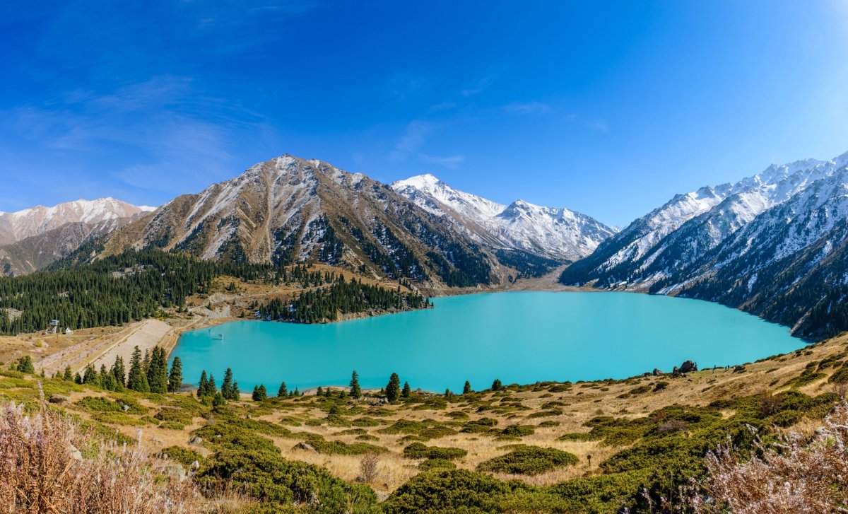 Jezero poblíž Almaty