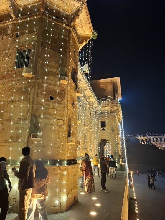 Je jedním z nejdéle trvale osídlených měst na světě.