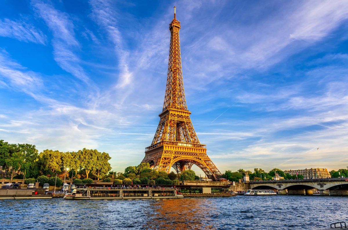 Eiffelova věž a Seina