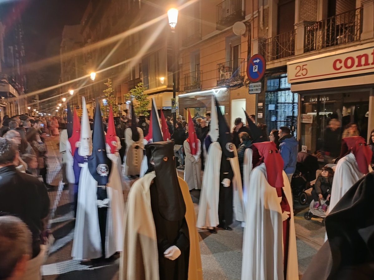 procesí z kostela Svaté Isabely de Portugal