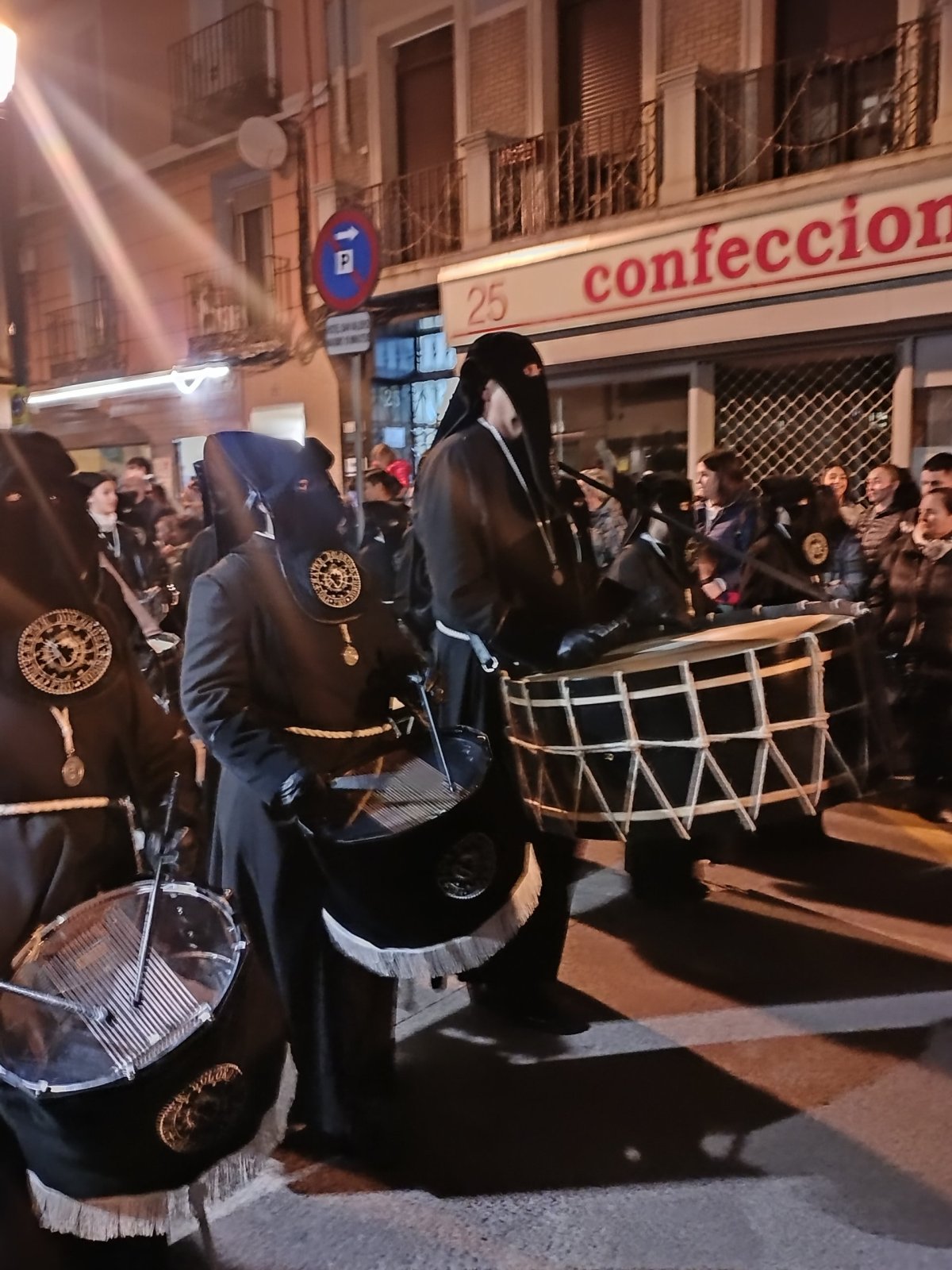 procesí z kostela Svaté Isabely de Portugal