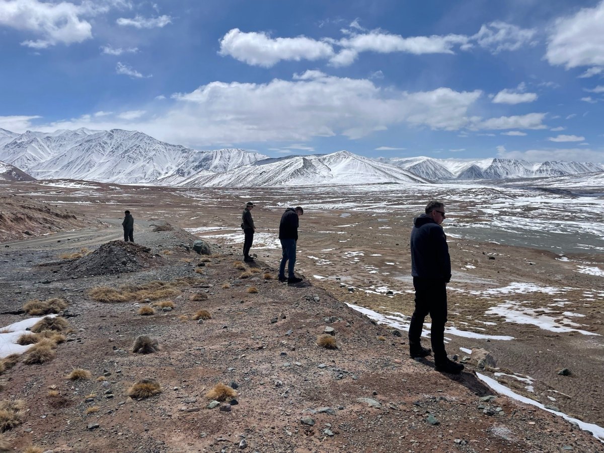 uvolění na tajik půdě