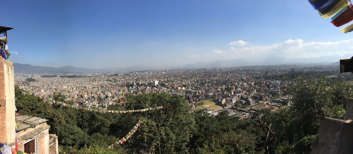 Výhled ze stúpy Swayambhu, nejstaršího buddhistického chrámu v Nepálu