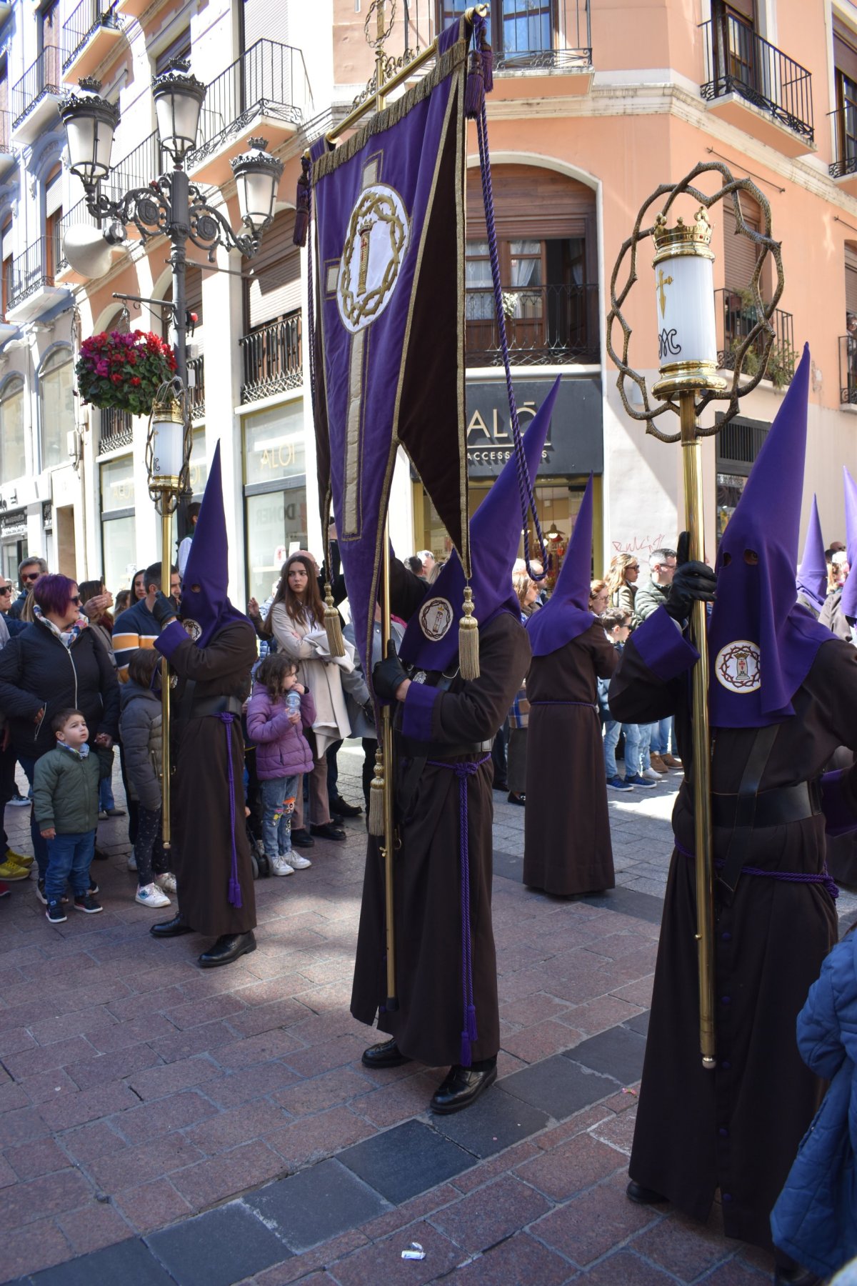 procesí z kostela svatého Filipa a Jakuba