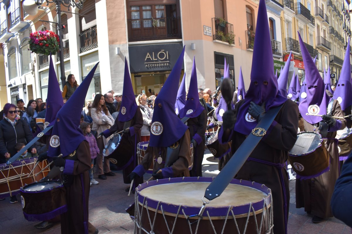 procesí z kostela svatého Filipa a Jakuba