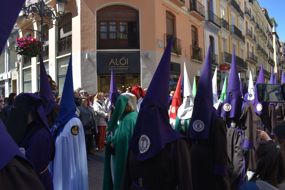 procesí z kostela svatého Filipa a Jakuba