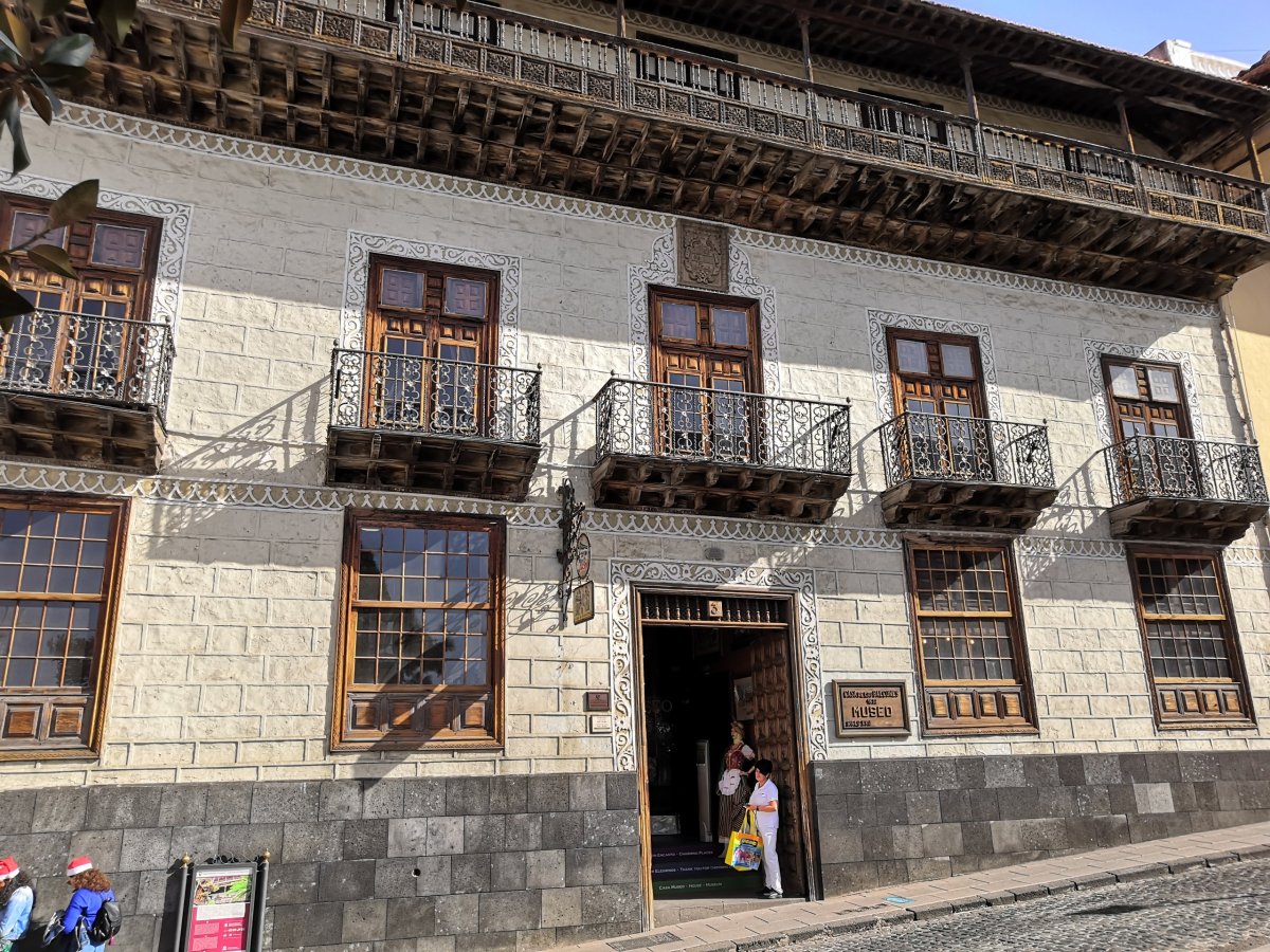 Casa de los Balcones