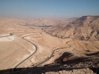 cesta vnitrozemskou pouští