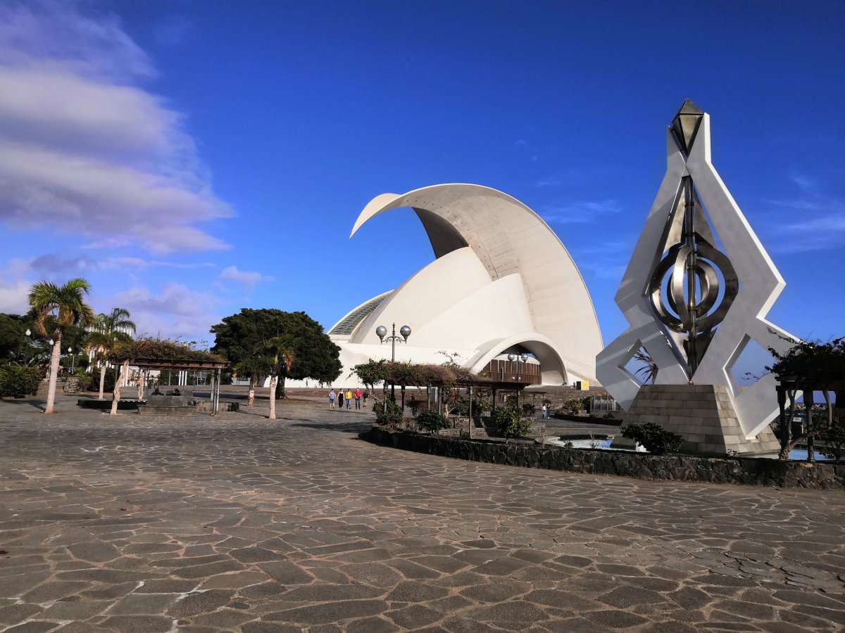 Auditorium a Escultura Móvil