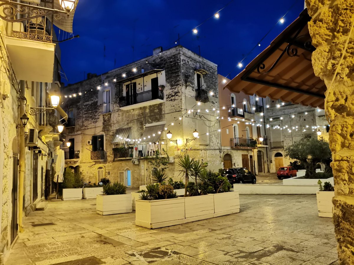 Bari nabízí především neopakovatenou atmosféru