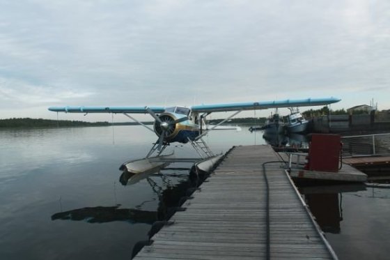 Hydroplán, ktorým letíme z King Salmonu do Brooks Campu