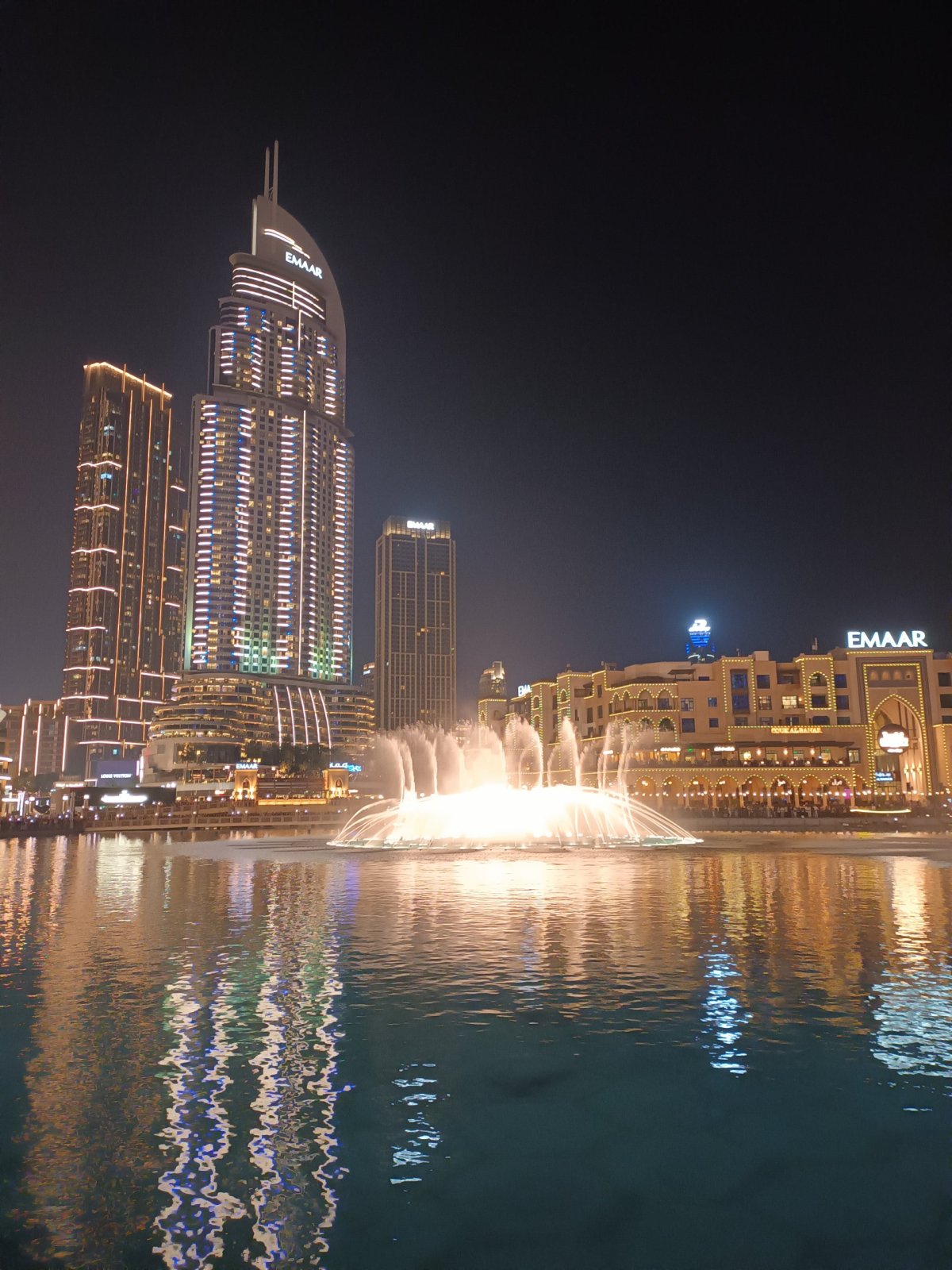 Dubajská fontána "v akci"