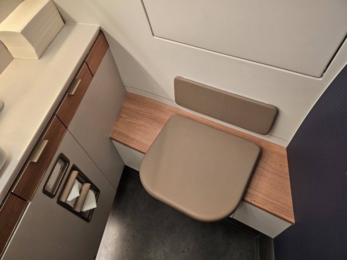 Toaleta pro cestující First Class