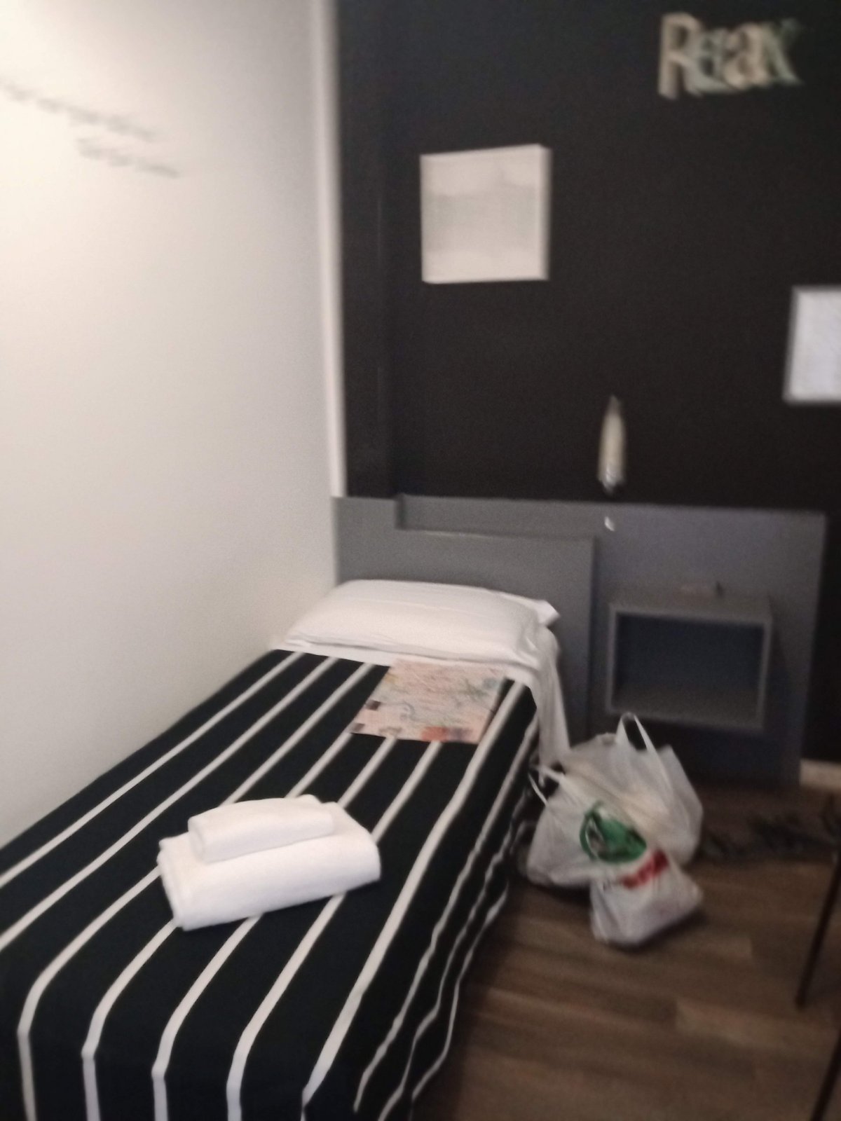 V hotýlku s nákupem