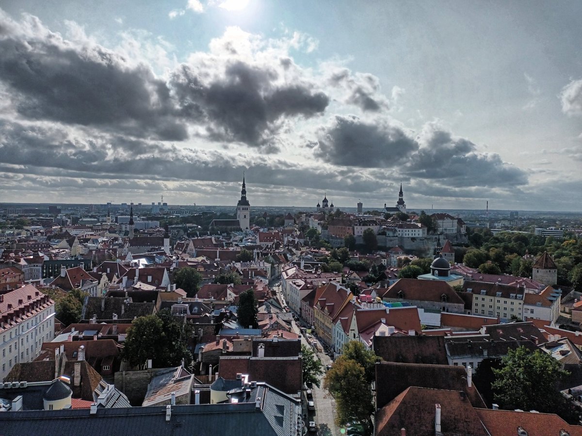 Výhled na Tallinn z kostela sv. Olafa