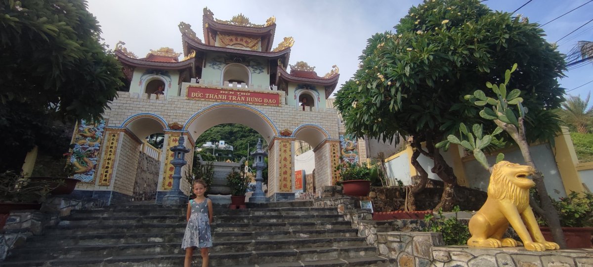 Tran Hung Dao Temple