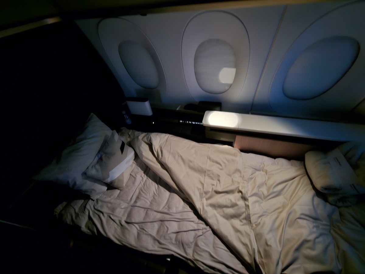 Sedačka rozložená na postel