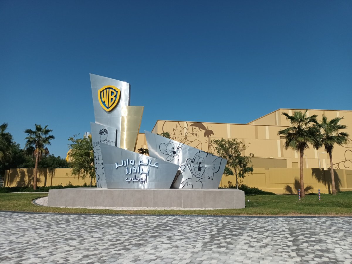 Warner Bros Studio.. a co se v něm ukrývá?