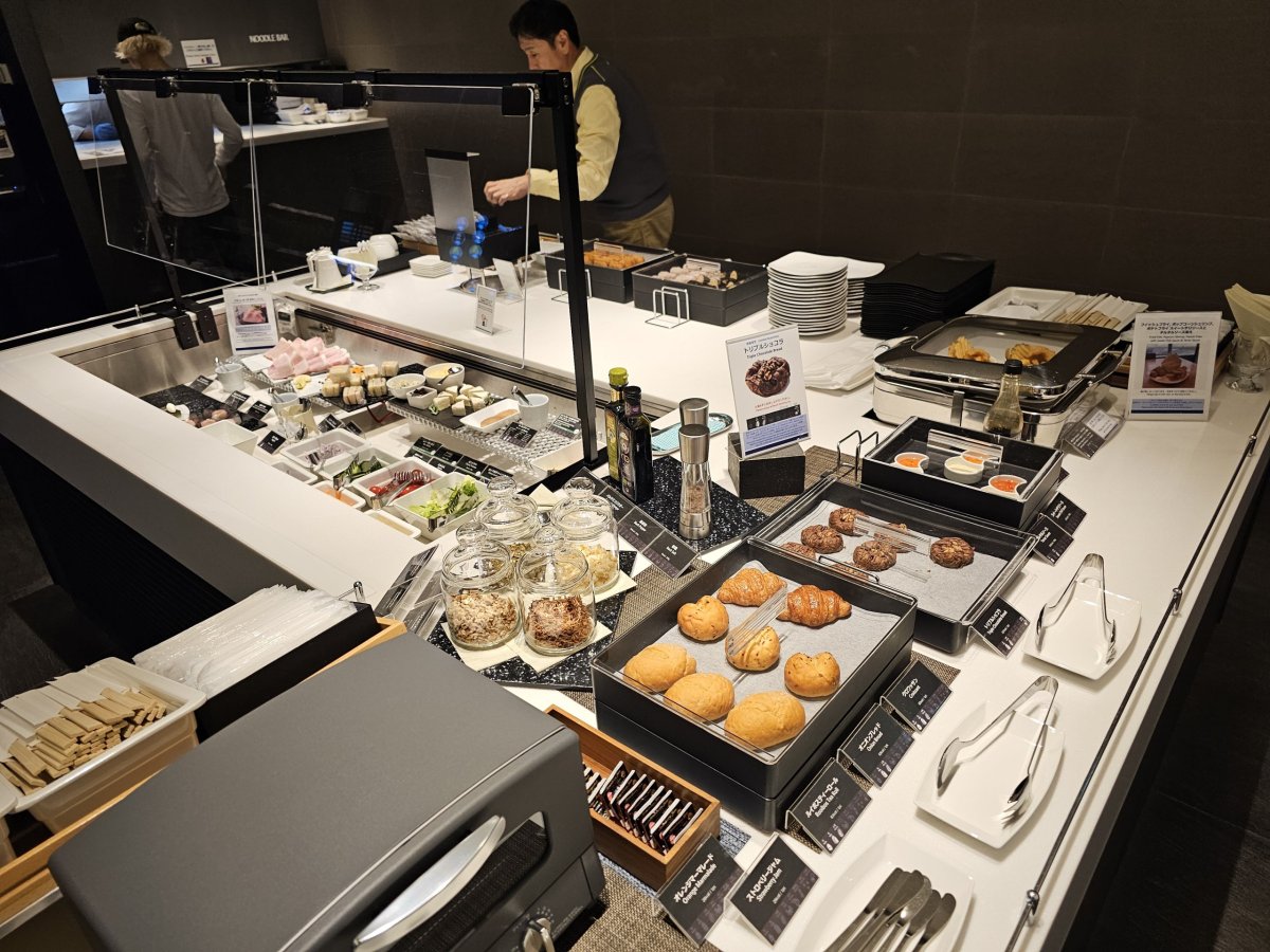 Nabídka občerstvení u bufetového baru