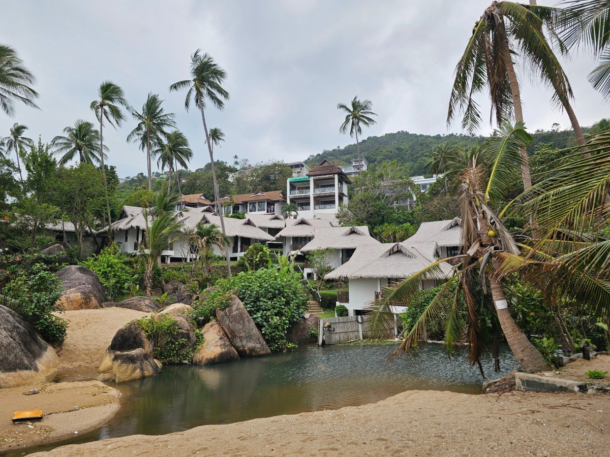Coral Cove Beach, bungalovy