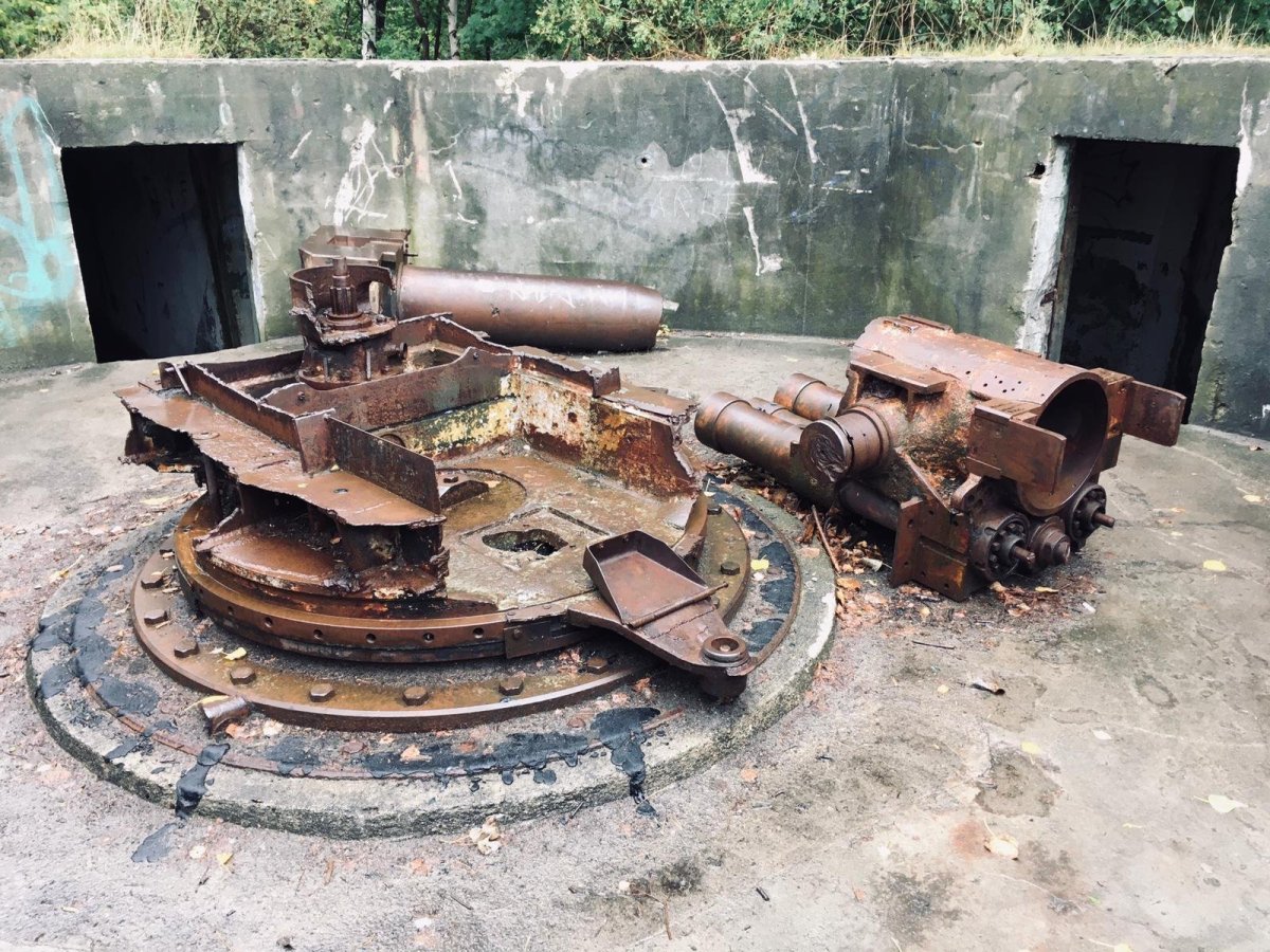 Helská kosa - druhoválečné opevnění, dělostřelecká baterie