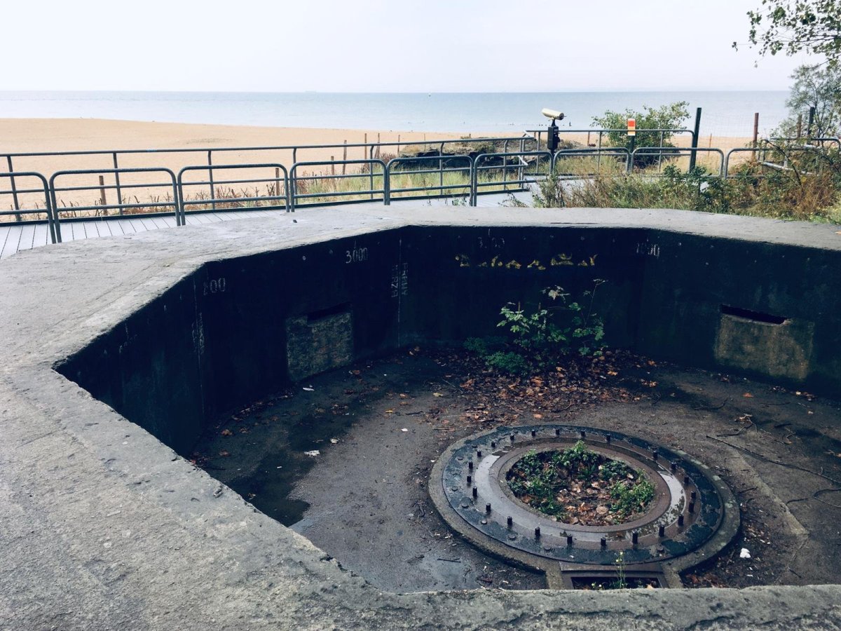 Helská kosa - druhoválečné opevnění, dělostřelecká baterie