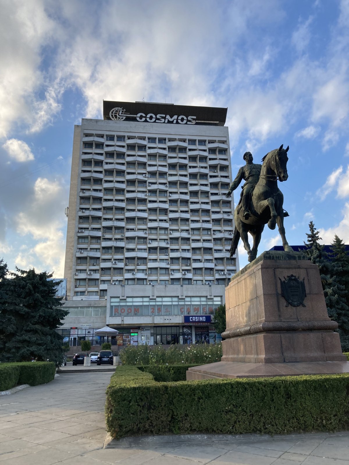 Komunistický hotel Cosmos
