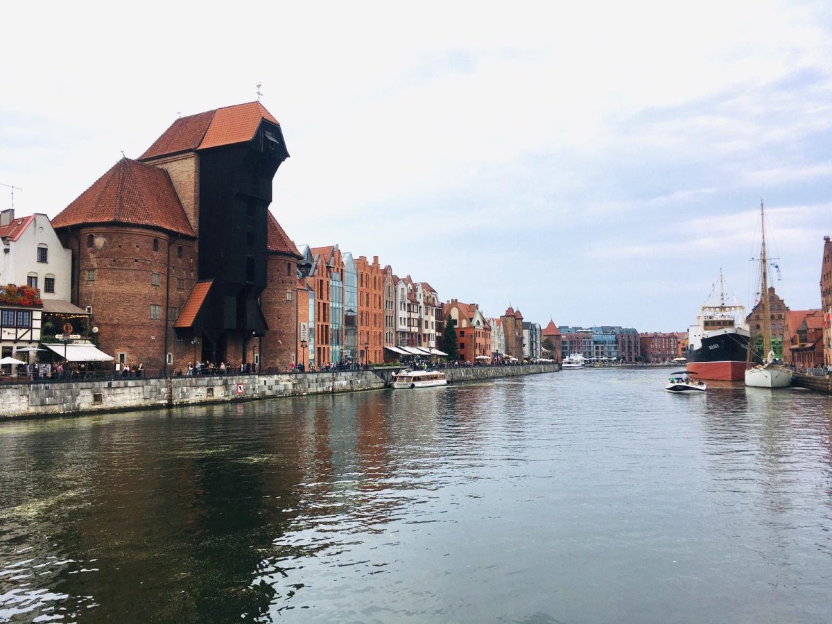 Gdaňsk - dominantní stavba je jeřáb, částečně původní z 15. století