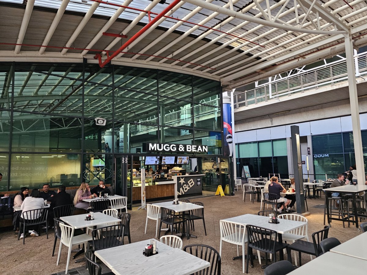 Kavárna ve veřejné části