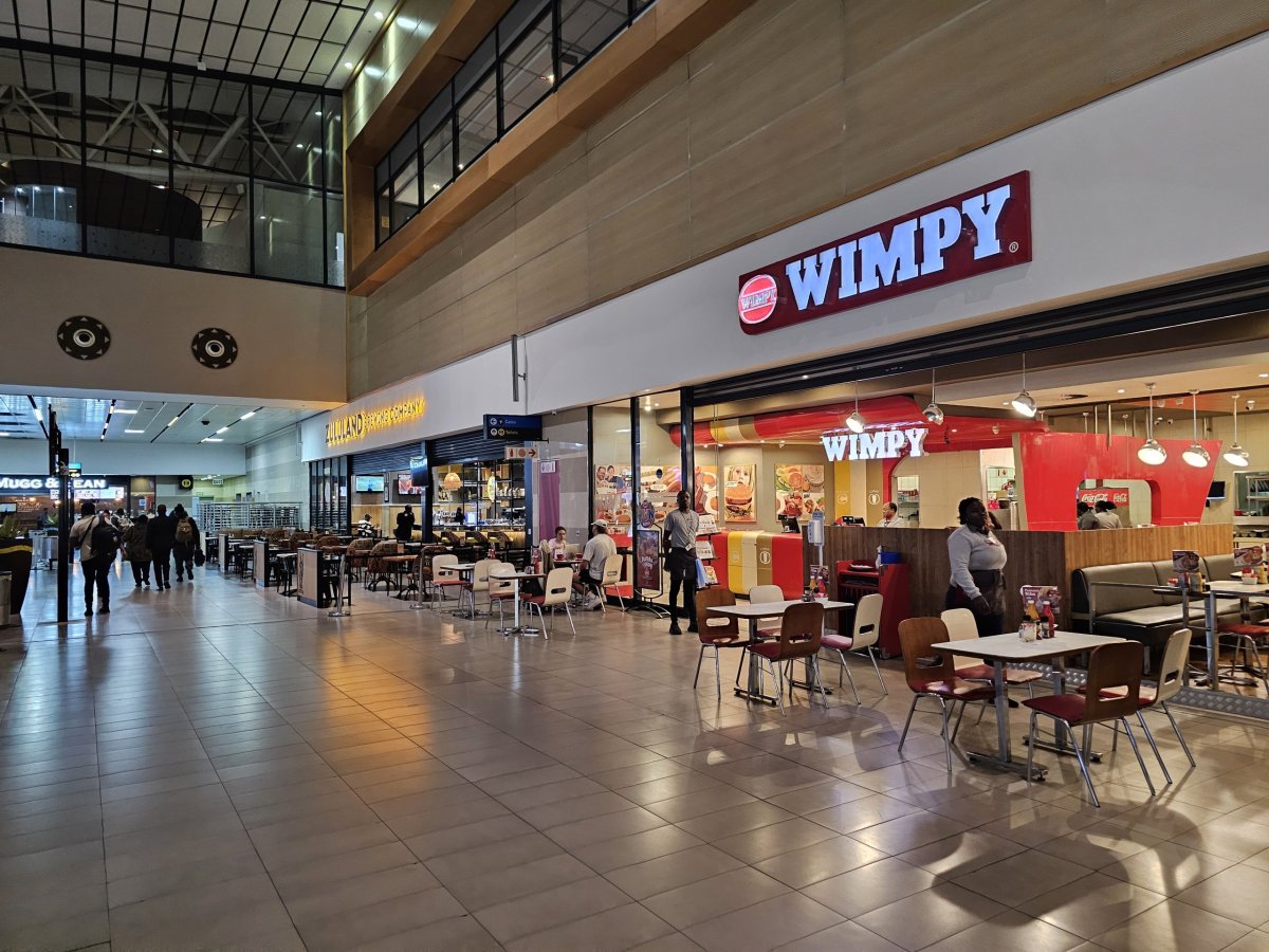 Food court, vnitrostátní tranzitní část