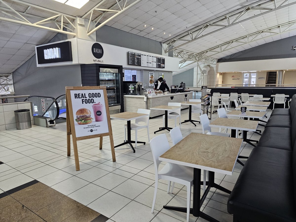 Kavárna ve veřejné části