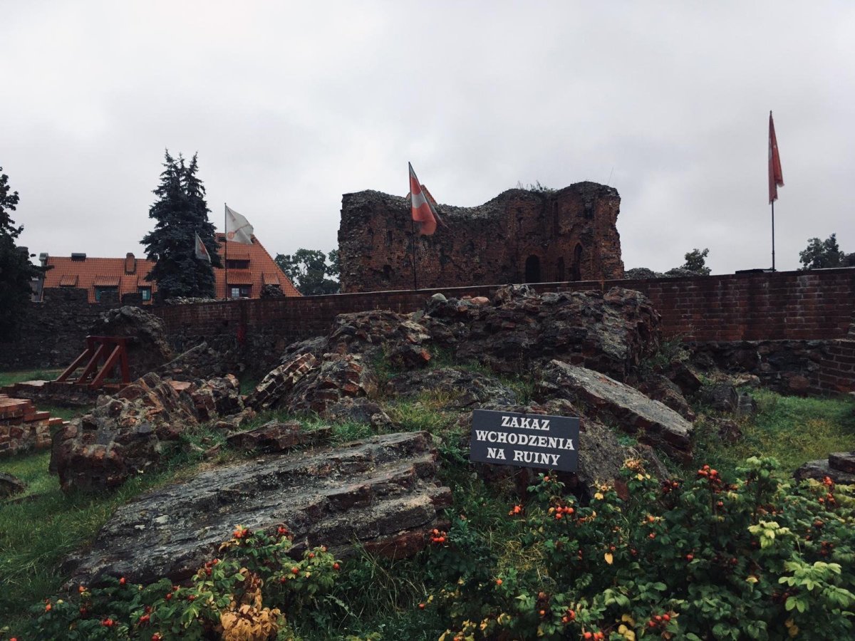 Toruň - zřícenina bývalého křižáckého hradu