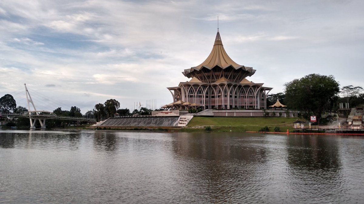 Kuching a jeho parlament