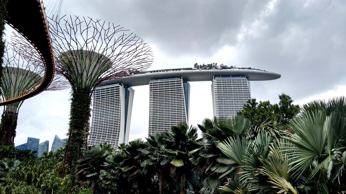 Bránou na Borneo je Singapur