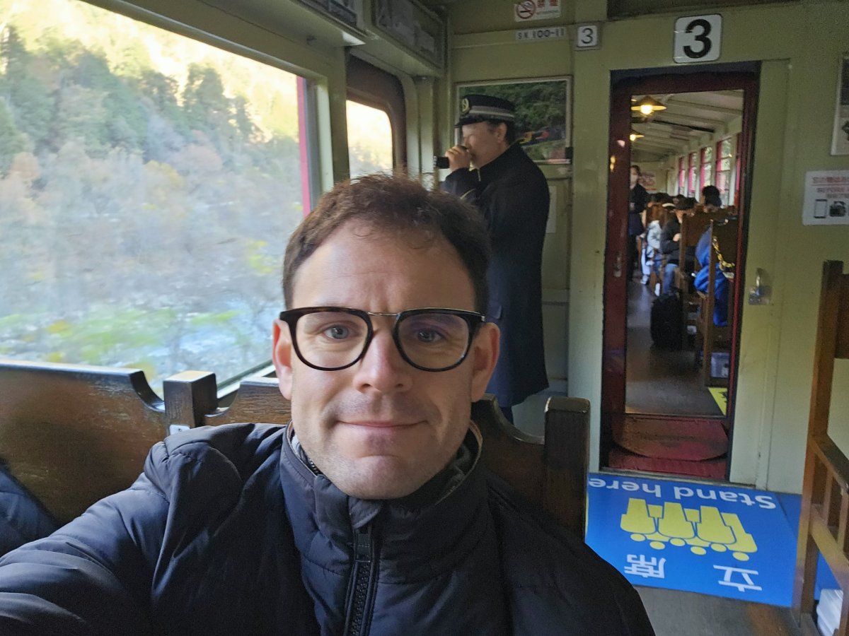 Já v romantickém vláčku Sagano